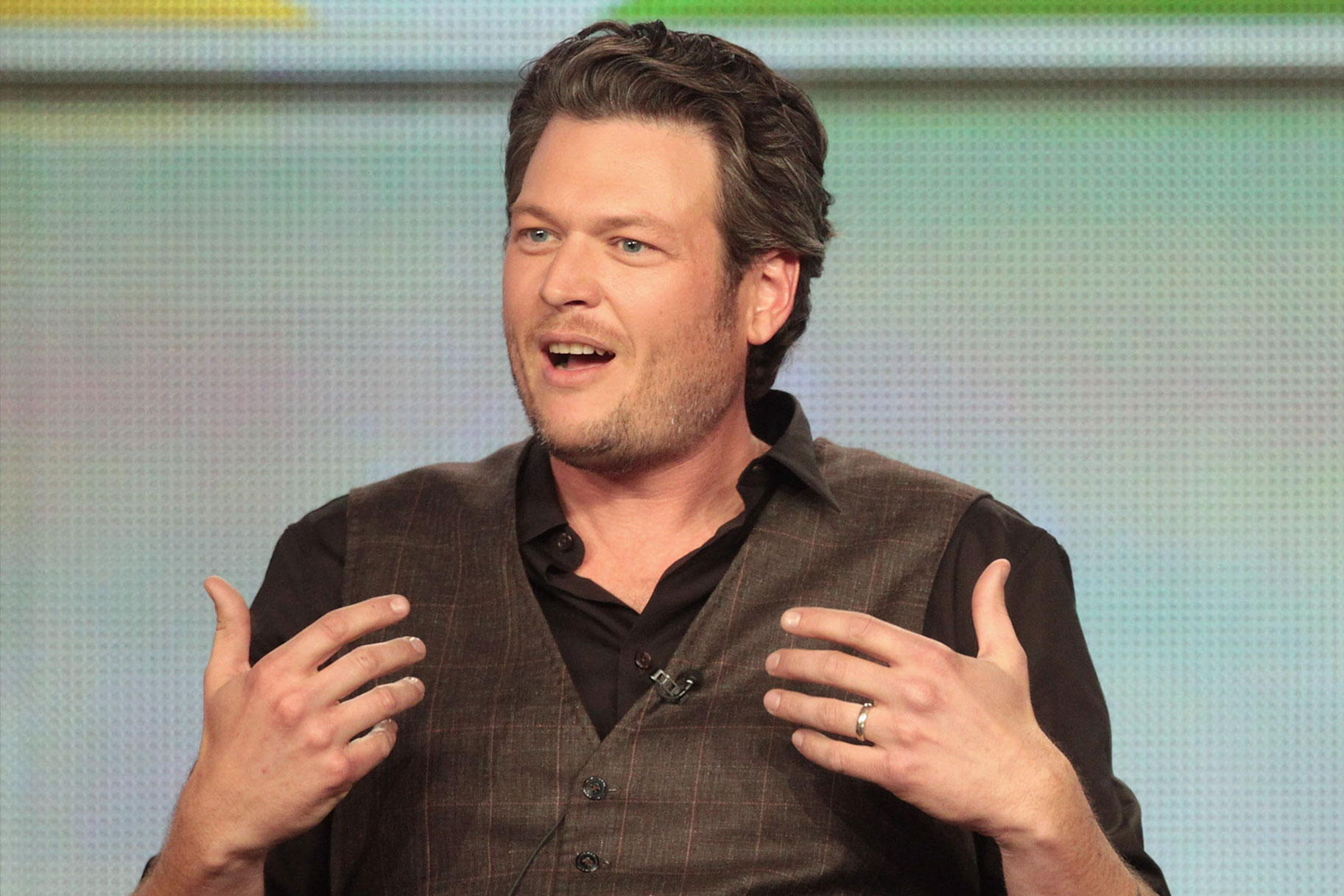 Blake Shelton with a shocked look on his face