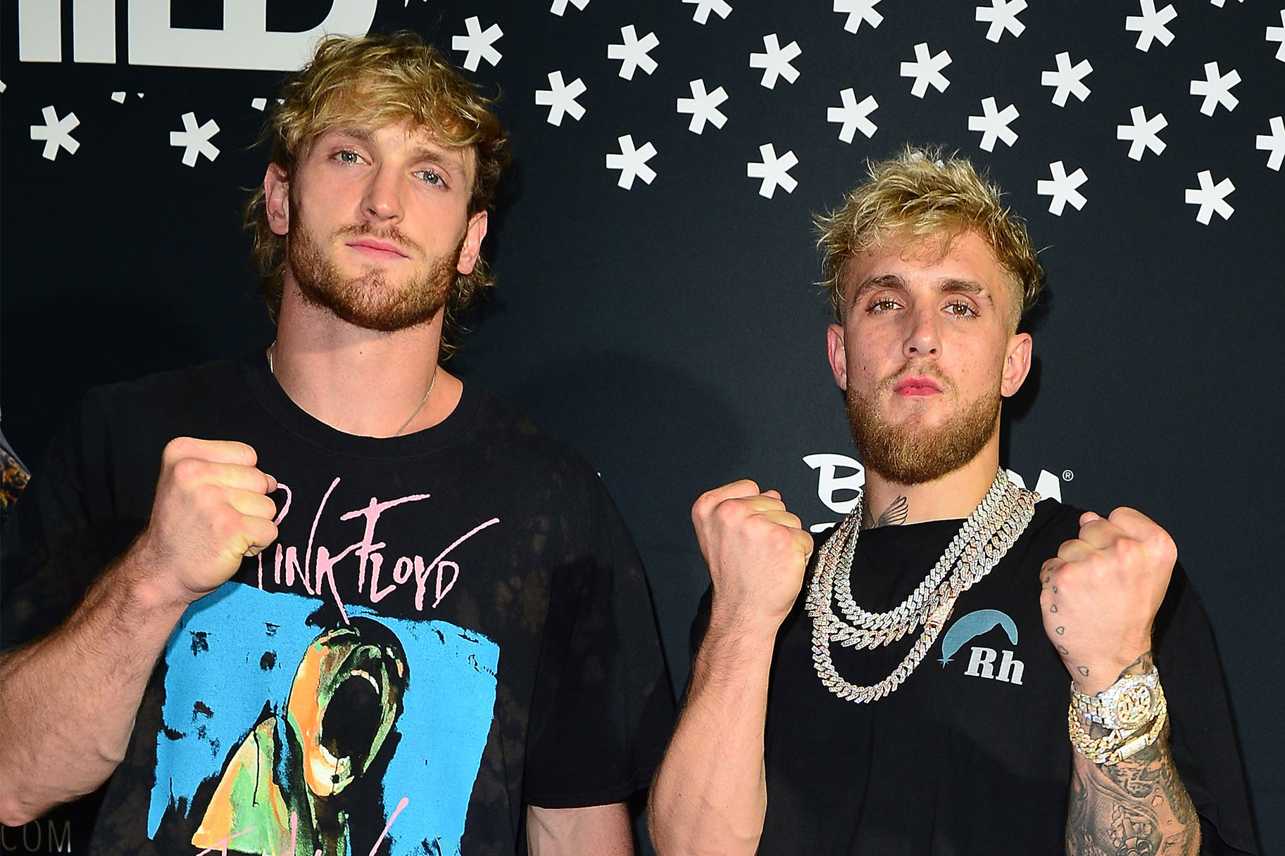 Jake Paul and Logan Paul posing together