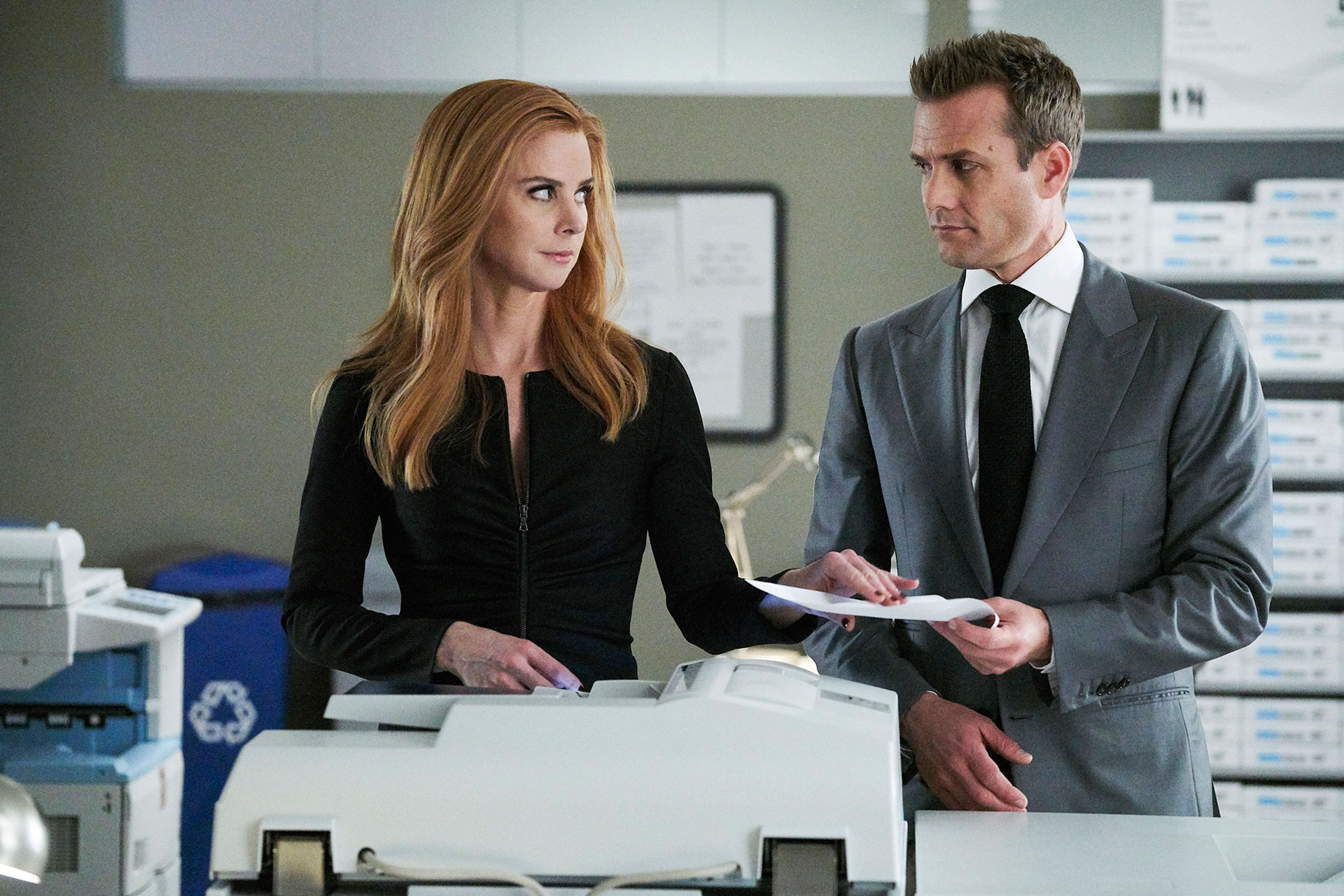 Donna Paulsen (Sarah Rafferty) and Harvey Specter (Gabriel Macht) appear in Season 8 Episode 3 of Suits