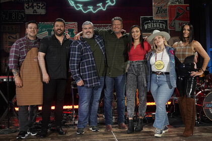 Viral Vips, Carson Daly, Blake Shelton, Elle King, Nikki Bella, and Chris Young