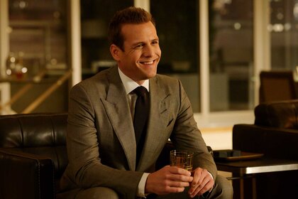 Harvey Specter (Gabriel Macht) appears in Seaosn 9 Episode 4 of Suits