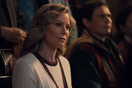 Julie Bowen as Linda Campbell in Season 1 Episode 3 of Hysteria!