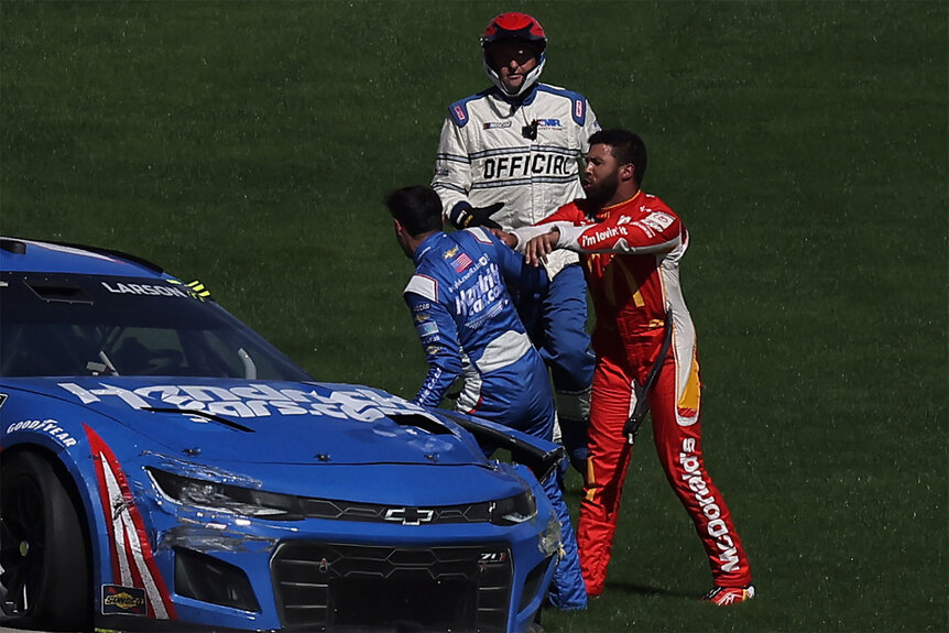 Bubba Wallace Confrontating Kyle Larson