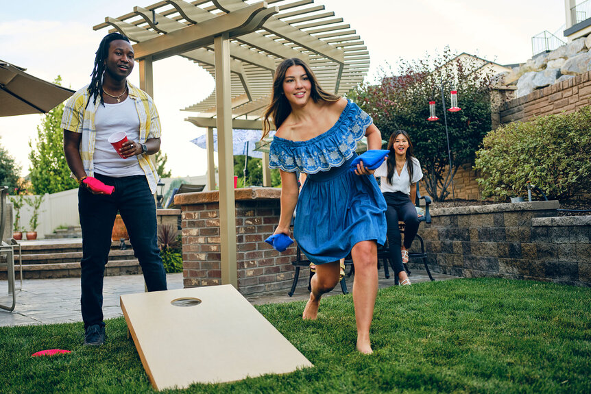 Bar Games Cornhole