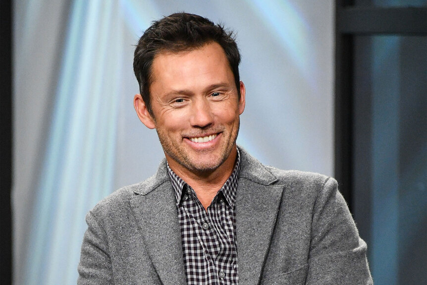 Jeffery Donovan smiling