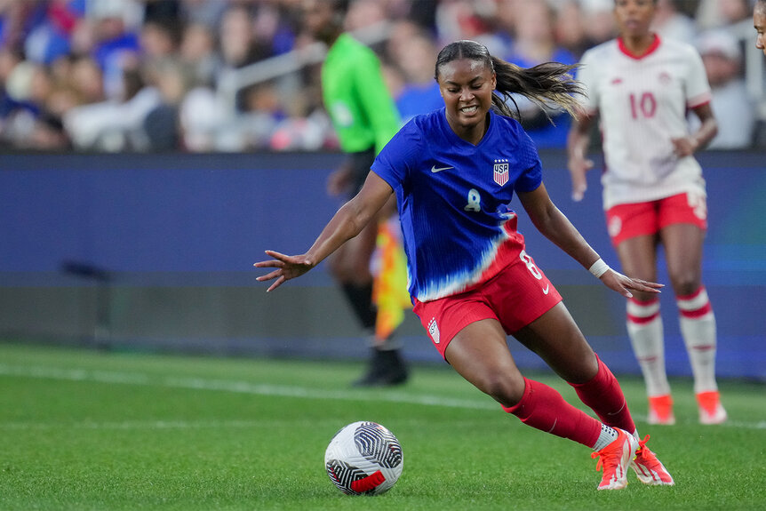 Jaedyn Shaw on the soccer field during the SheBelieves Cup Final